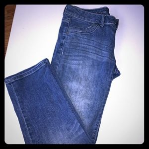 Vera wang jean capris size 4